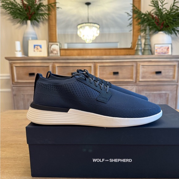 Men's Navy Casual Sneakers - Picture 6 of 7